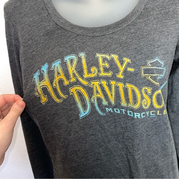 Harley Davidson womens grey long sleeve top with front logo El Paso Texas - Picture 2 of 7